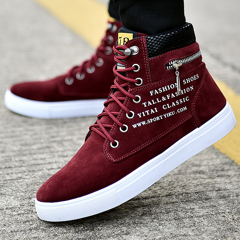 Men's Black High-Top Sneakers  - Sneaker Career recension och pris